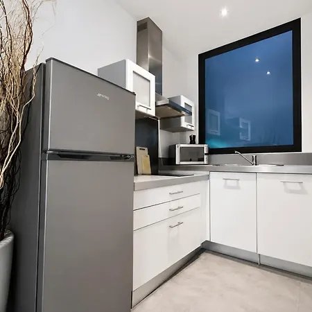 Apartment Large Just 6 Minutes Away From The Palais And The Croisette Cannes