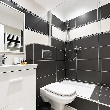 Et Moderne à 6 Minutes Du Palais Appartement *